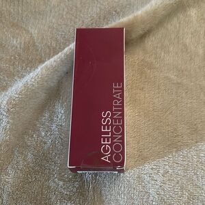 Pili Ani Ageless Concentrate Oil 40ml.